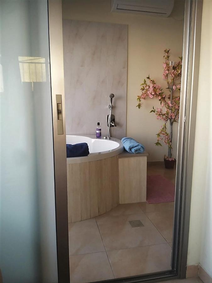 Panorama Bay View 3 Room Haifa Eksteriør billede