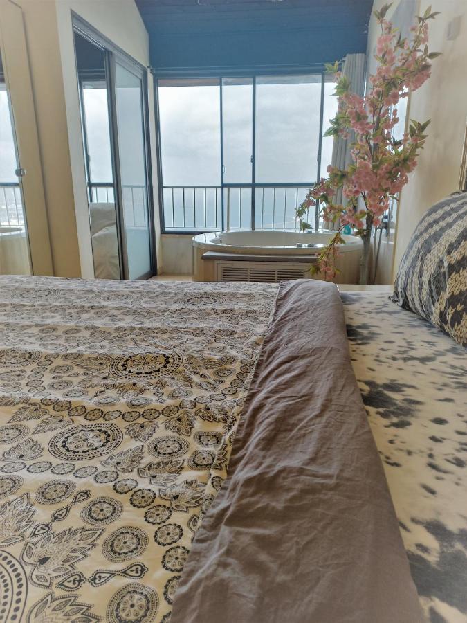 Panorama Bay View 3 Room Haifa Eksteriør billede